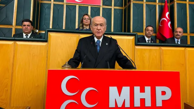 Bahçeli'den Özgür Özel'e: 'CHP'nin iç gerilimini meydanlara taşımaktan vazgeçmeli'