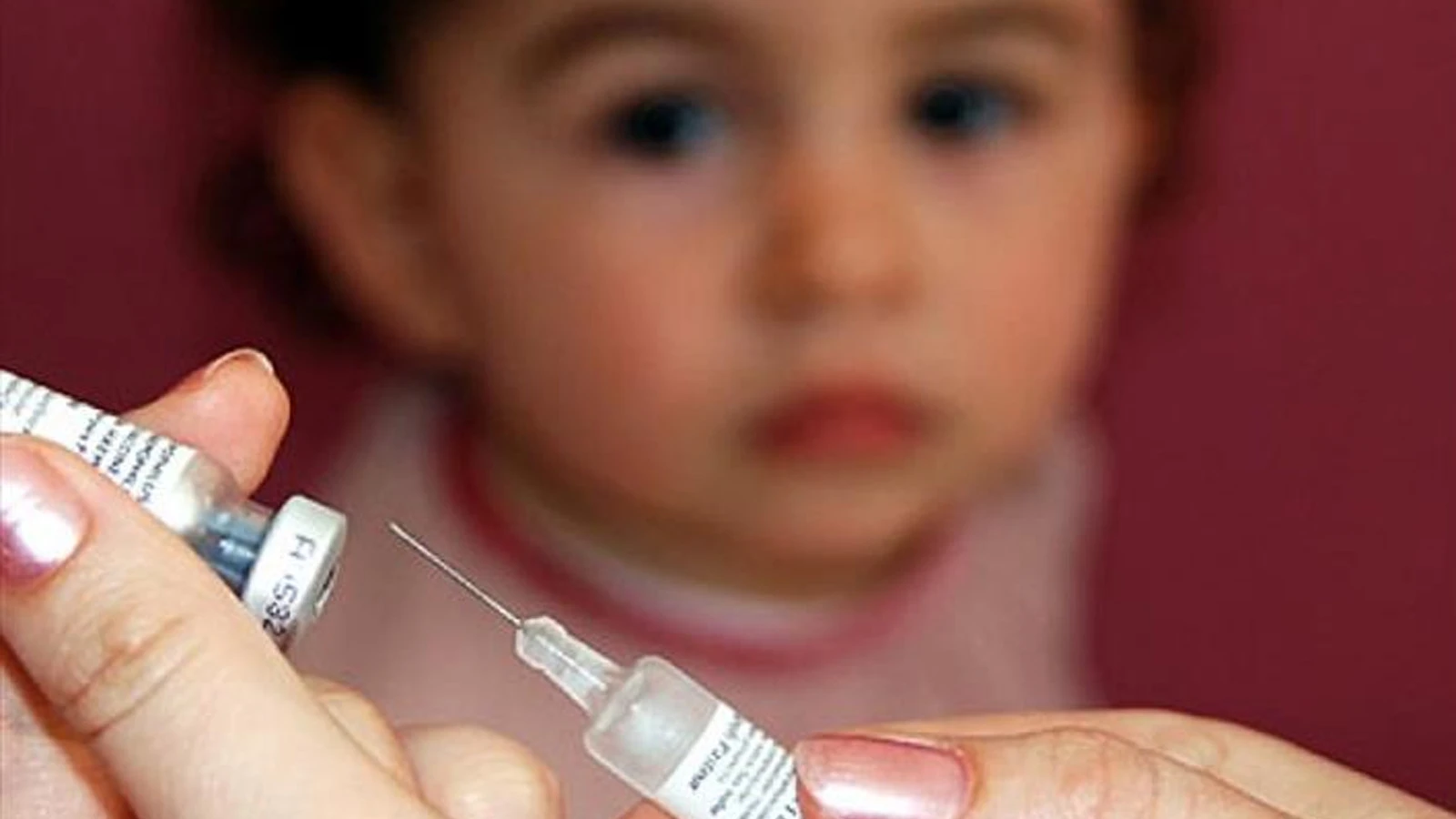 Kızamık salgını kontrolden çıkıyor: 712 çocuk öldü