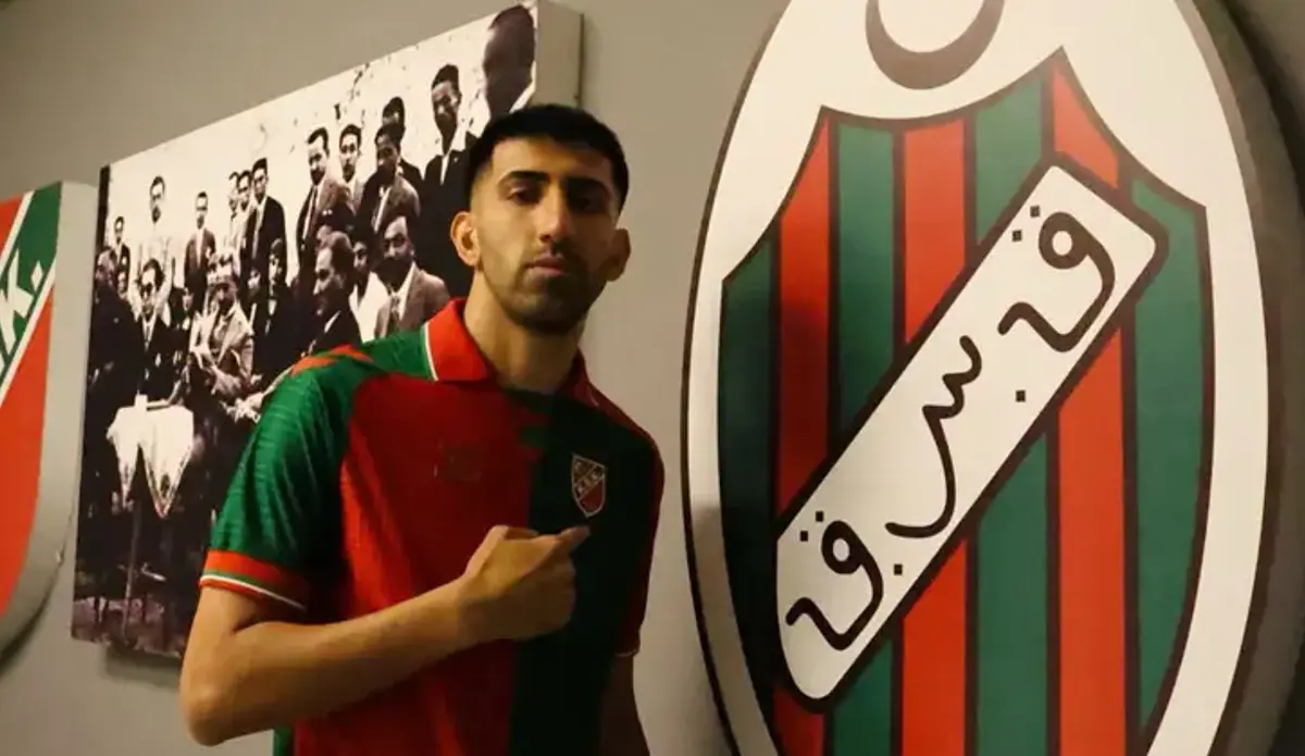 Karşıyaka'da Erhan sözleşme yeniledi