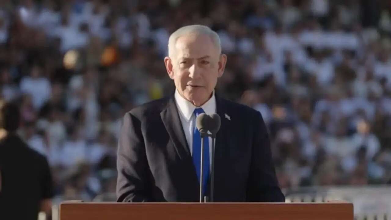 Askeri üste konuşan Netanyahu’ya istifa çağrısı yapıldı