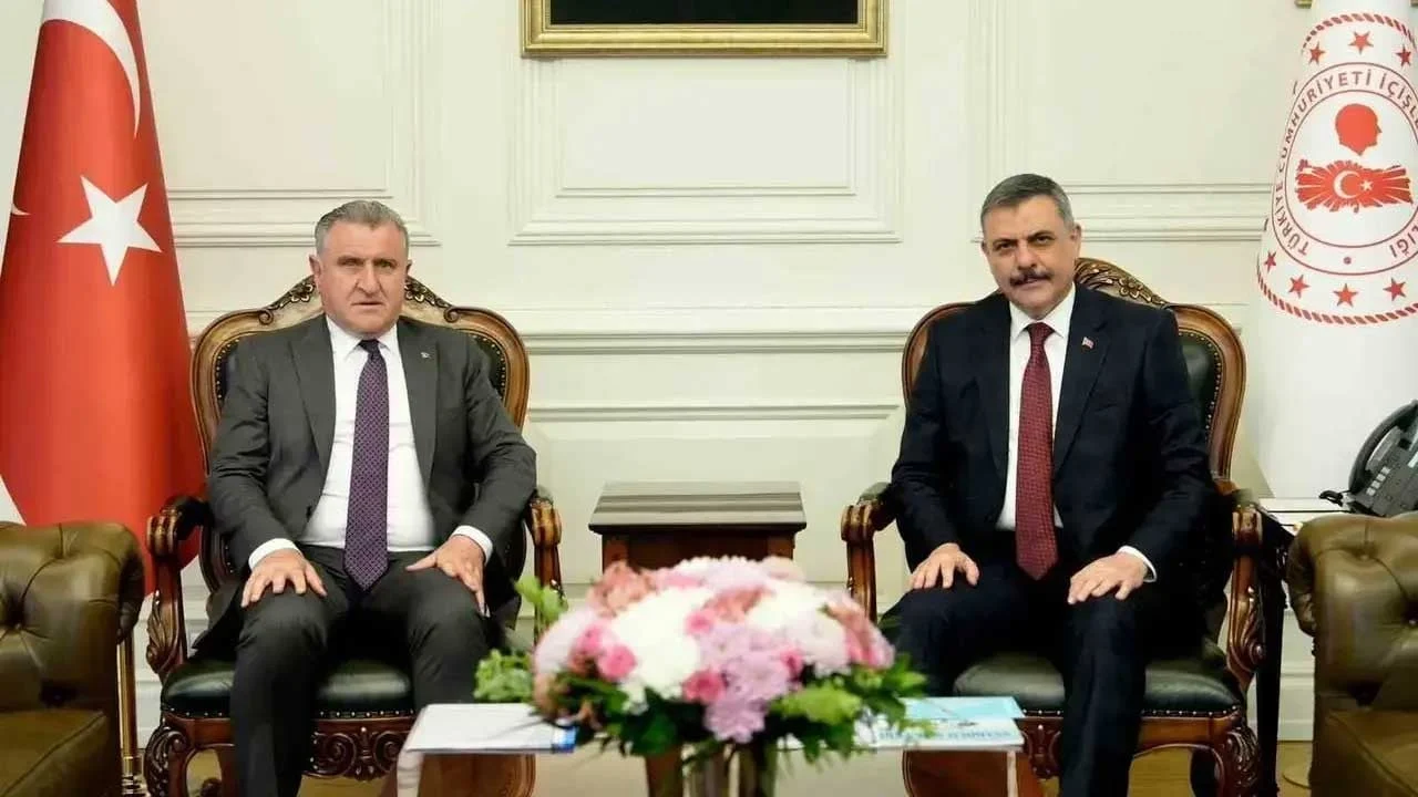 2026-2027 sezonu öncesi TFF'de önemli toplantı! Tribünlerde şiddete geçit yok