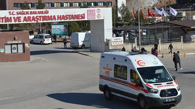Mardin'de iki aile arasında taşlı, sopalı kavga: 8 yaralı
