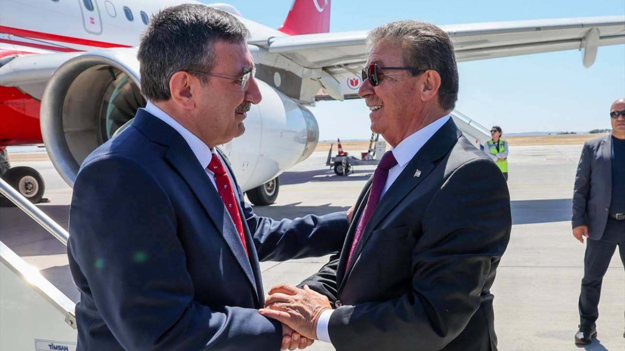 Akdeniz'de tarihi adım: Türkiye Kıbrıs'ın kuzeyinde doğal gaz boru hattı inşa edecek