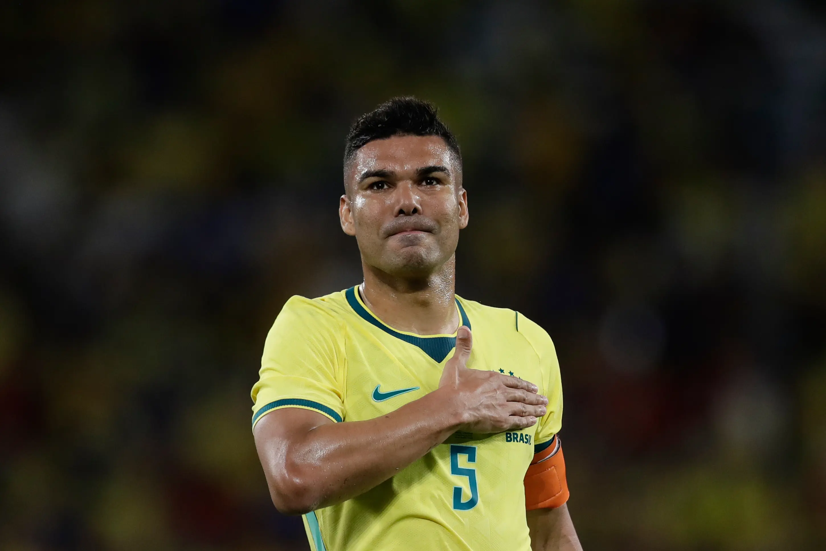 Casemiro, Messi'nin yanına gidiyor