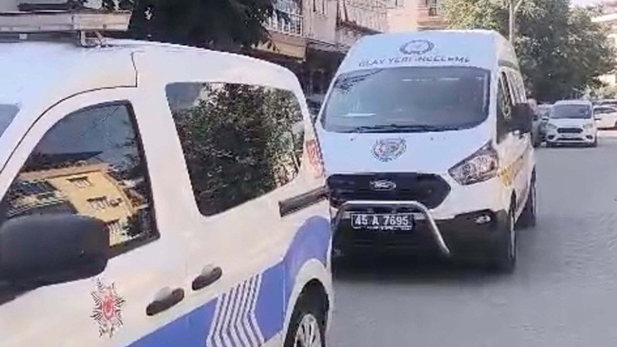 Manisa'da vahşet: Boşanma aşamasındaki eşini öldürdü