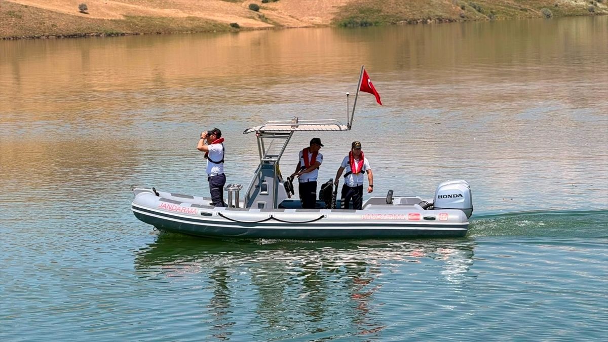 Muş'ta jandarmadan Alparslan-2 Barajı'nda denetim