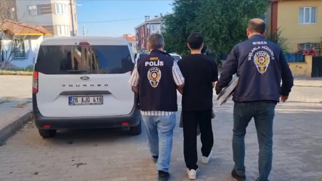 Eskişehir merkezli 2 ilde yasa dışı bahis operasyonu: 16 gözaltı