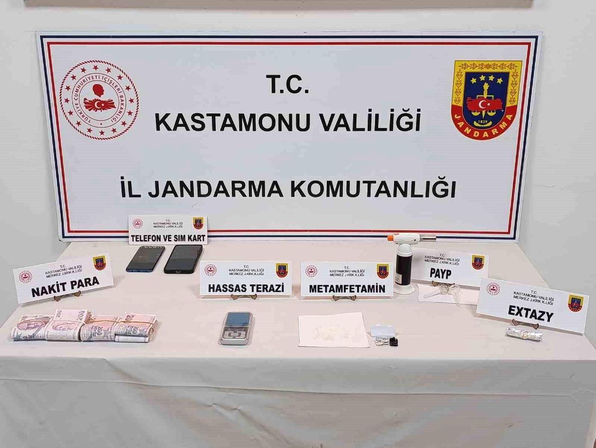 Kastamonu'da uyuşturucu operasyonlarında 5 şüpheli gözaltına alındı