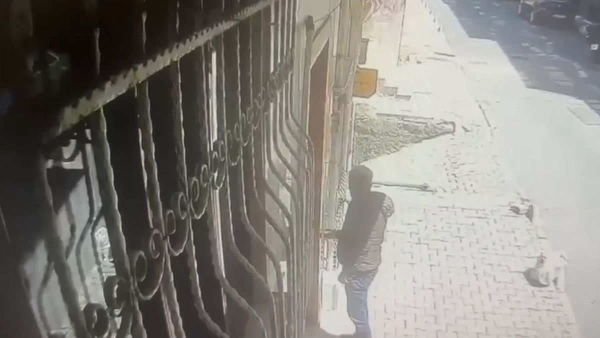 Esenler'de kayınvalidesini darbedip hırsızlık girişiminde bulunan damat tutuklandı