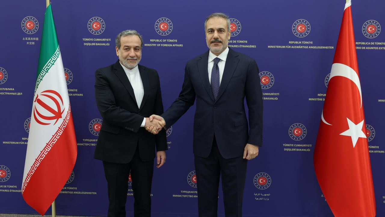 İran Dışişleri Bakanı Erakçi, Hakan Fidan ve Bin Ferhan ile görüştü