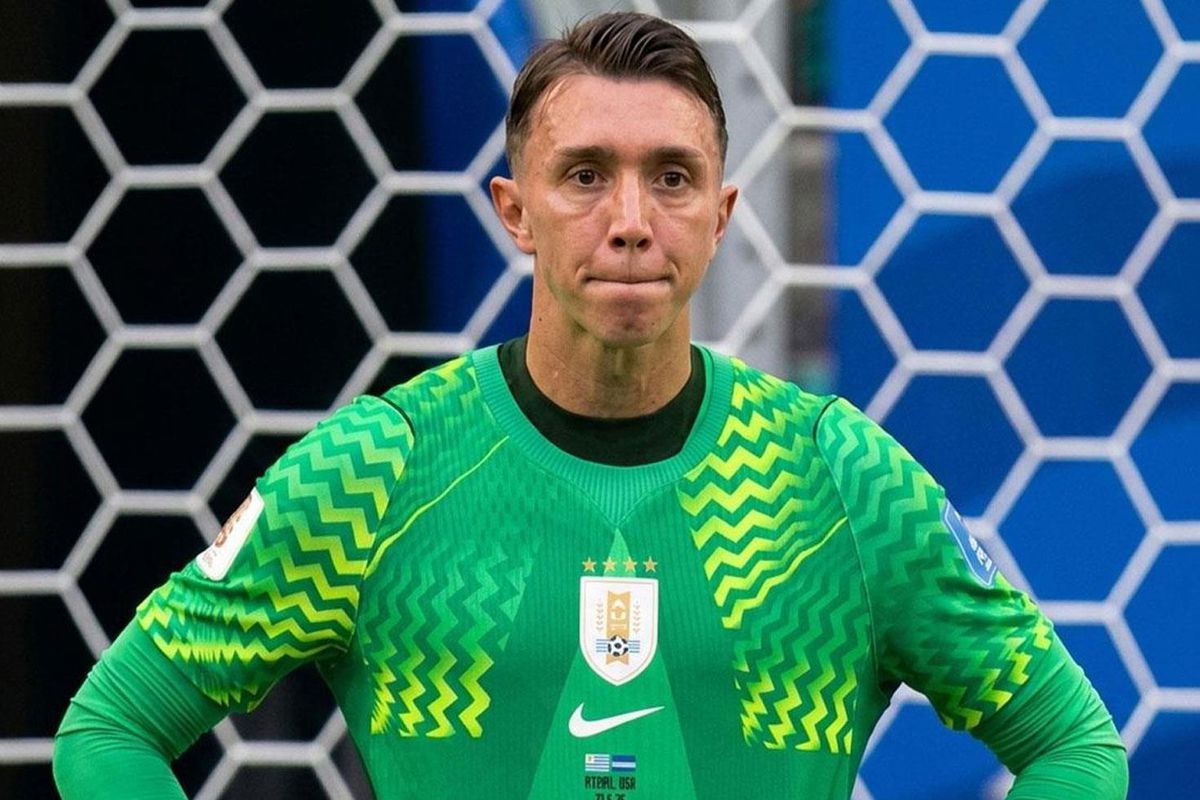 Muslera'dan yine çok büyük bir hata! Koca ülkenin hayalleriyle oynadı