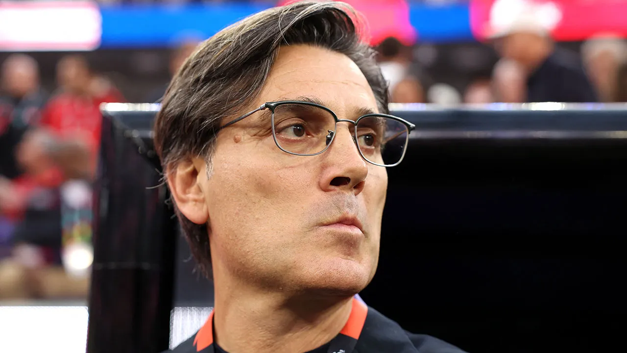 A Milli Takım'da Montella'dan serzeniş: "Bu saldırıları hak etmedik"