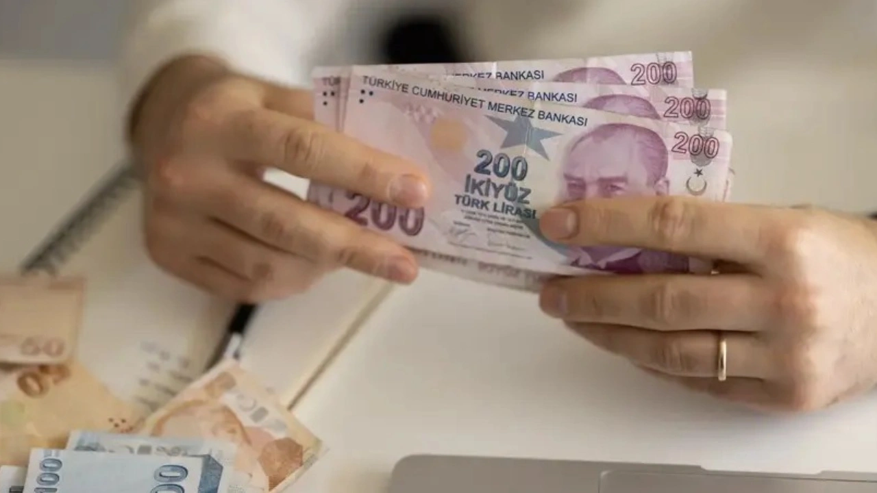 Hem eski eşle yaşayıp hem ölen eşin maaşını aldığı ortaya çıktı! SGK yüz binlerce lira ceza kesti