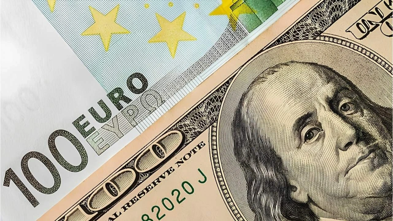 Akşam füzeler yağdı, sabah piyasalar sarsıldı: Döviz rekordan rekora koşuyor