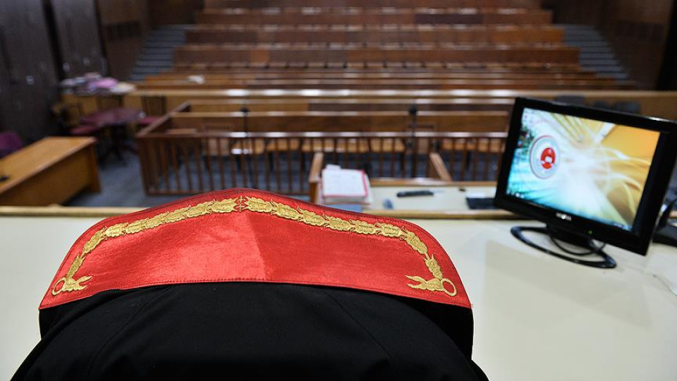 Evlilikte cimrilik hem boşanma hem de tazminat sebebi