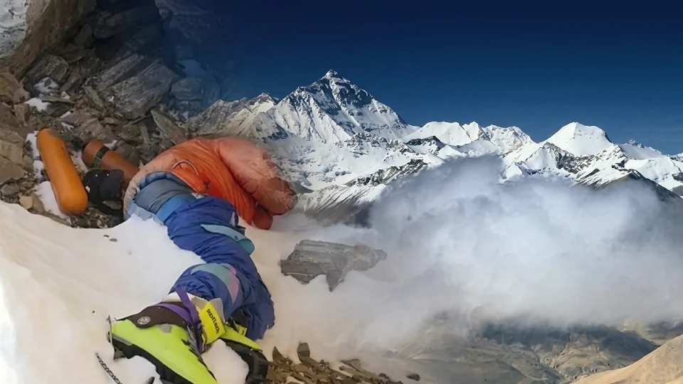 Everest’teki efsaneleşen "Green Boots" cesedinin kimliği DNA testiyle ortaya çıktı: 30 yıl sonra indiriliyor!