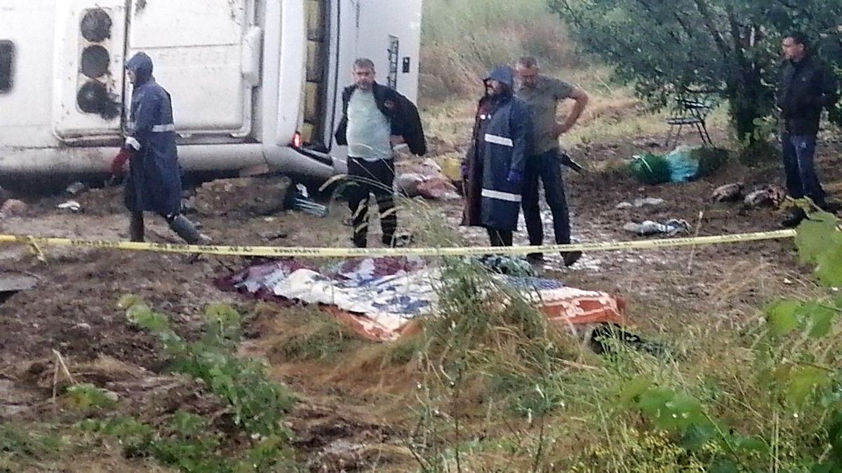 Isparta'da 5 kişinin hayatını kaybettiği feci kazada sürücü tutuklanarak cezaevine gönderildi