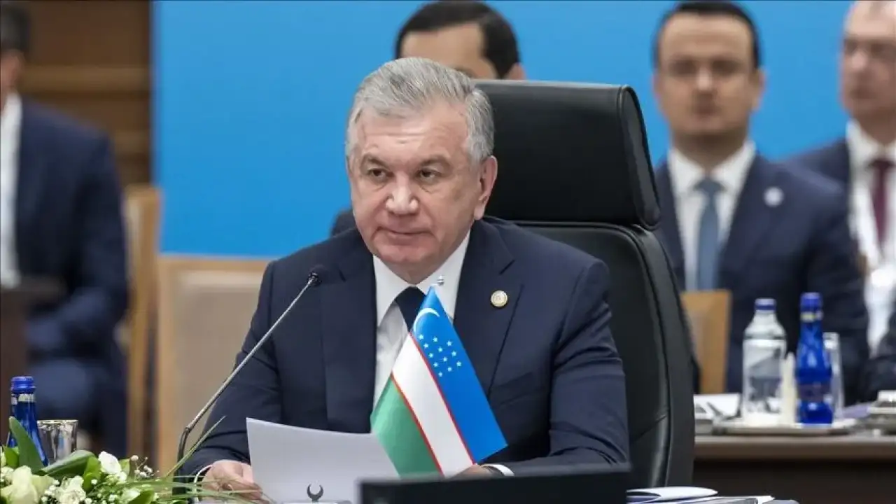 Özbekistan Cumhurbaşkanı Mirziyoyev, Tiflis'te Gürcistan Cumhurbaşkanı Kavelaşvili ile görüştü