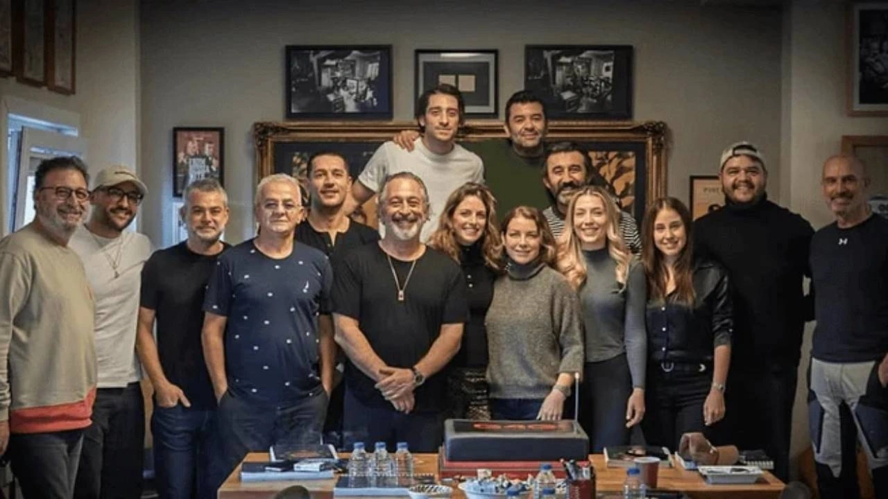 Cem Yılmaz'ın yeni Netflix dizisinin çekimleri başladı