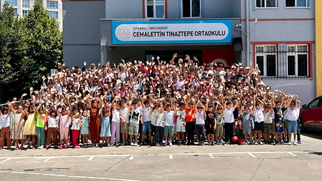TÜGVA'dan İstanbul'da rekor! Her şey öğrenciler için...