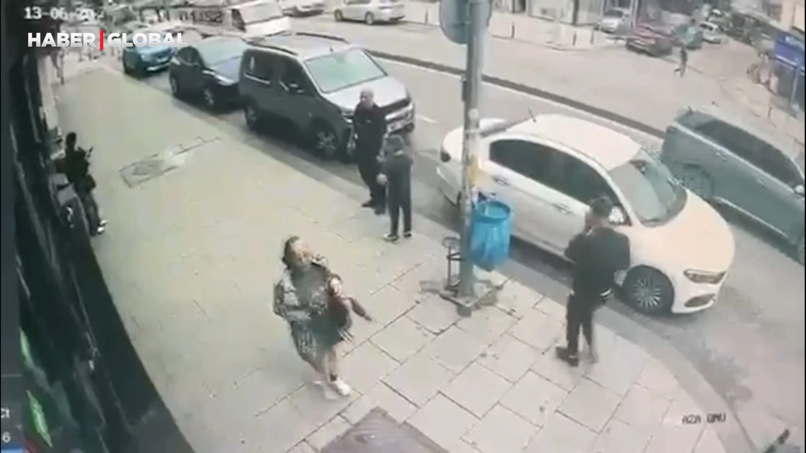 İBB Yöneticisi Erhan Karaal'ın aracına takip cihazı takıldığı anın görüntüleri ortaya çıktı