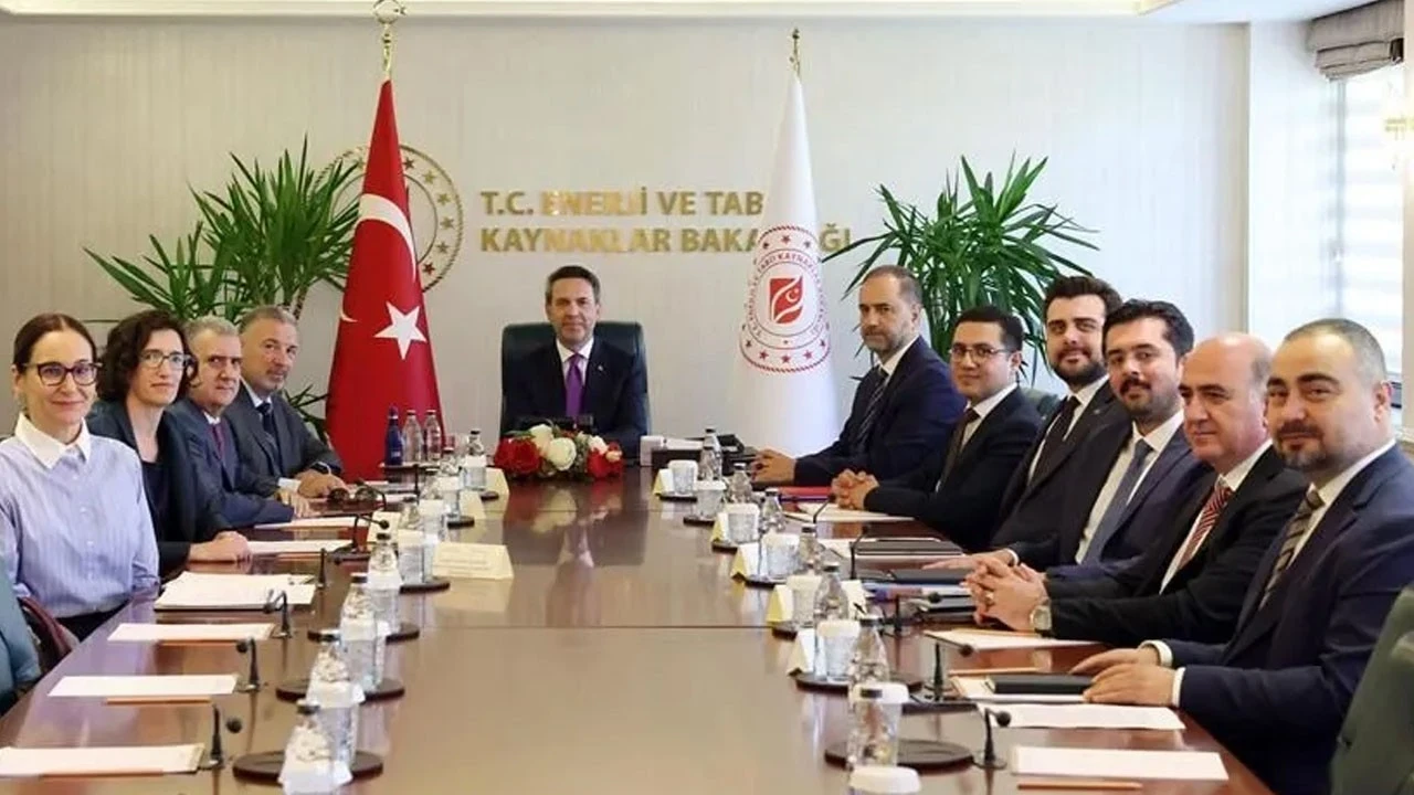 Bayraktar ile Dünya Bankası'ndan enerji zirvesi