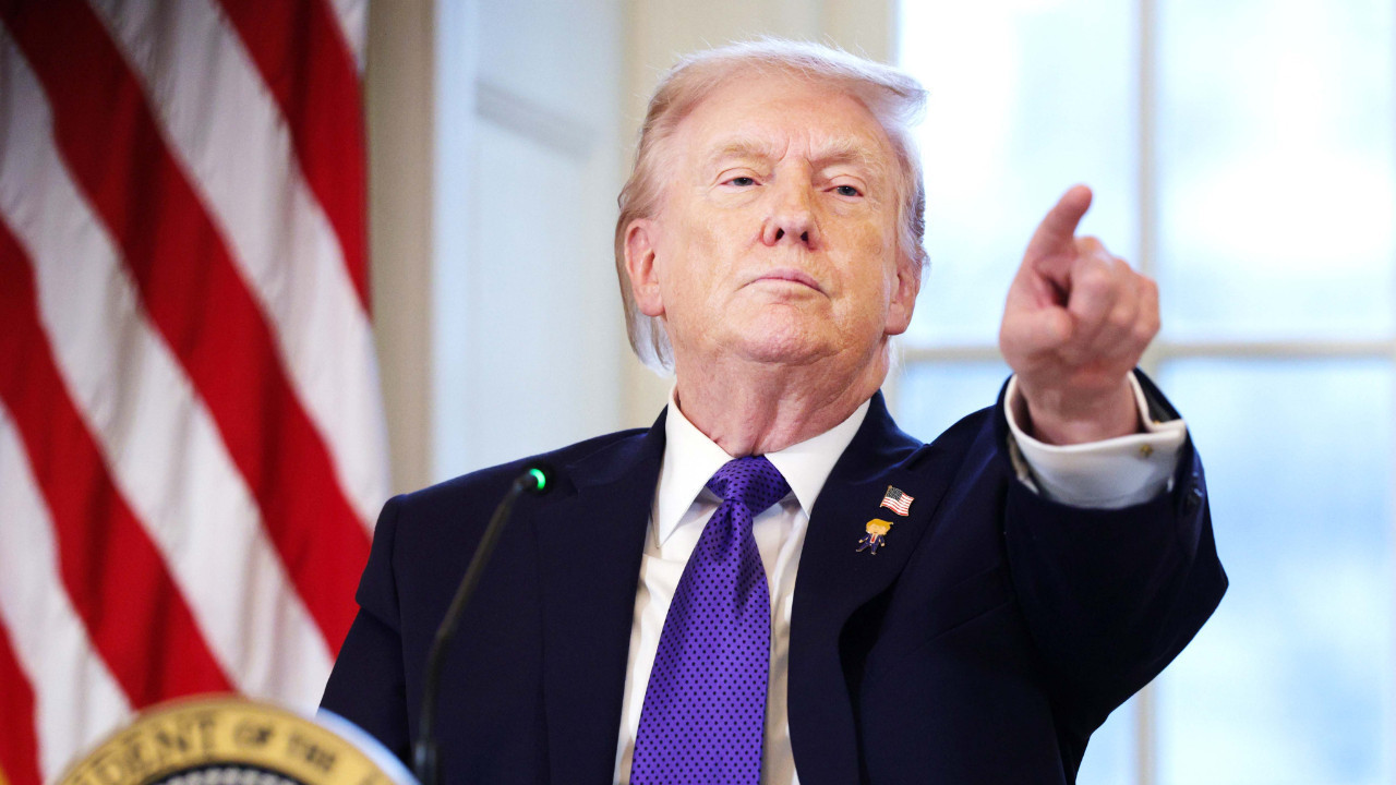 Trump’ın çantasında hediye değil tehdit var
