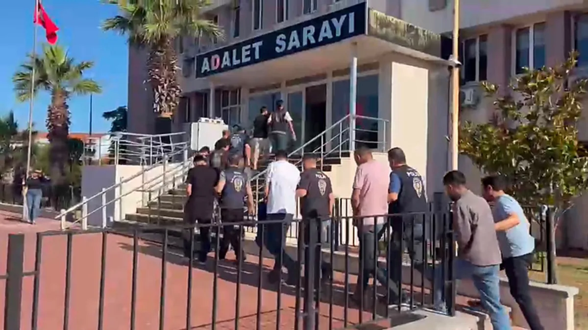 Balıkesir'de 860 milyon liralık dev vurgun! 12 kişi tutuklandı