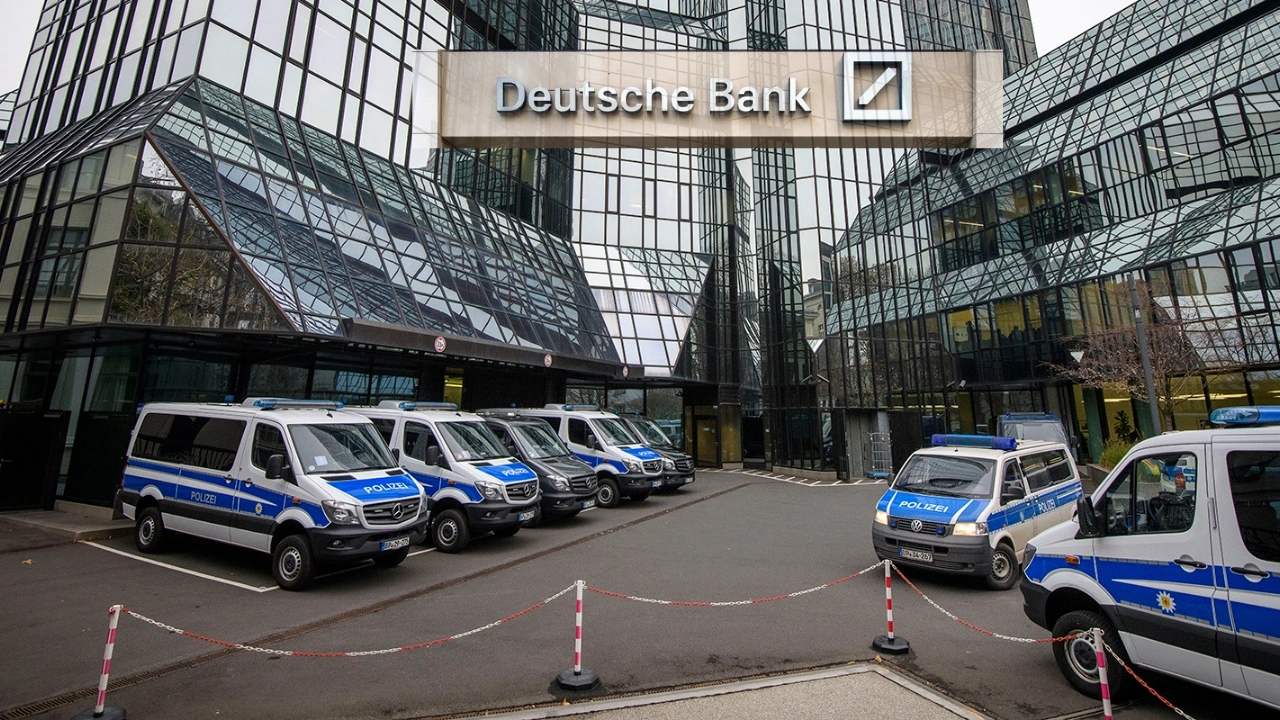 Deutsche Bank'a polis baskını!