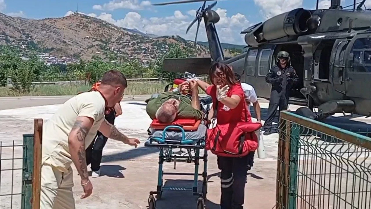 Tunceli’de doğada tek 1 ısırıkla öldüren sürüngenin saldırısına uğradı! Helikopterle taşındı