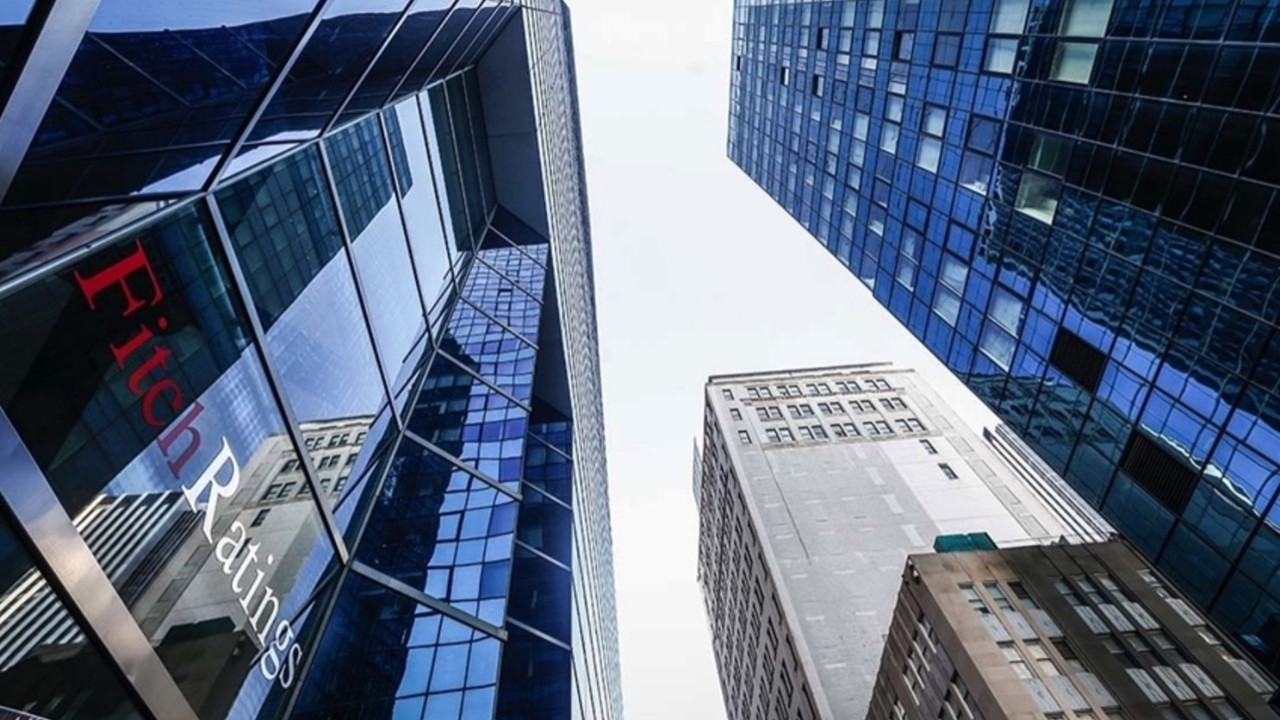 Fitch küresel ekonomik büyüme tahminini düşürdü