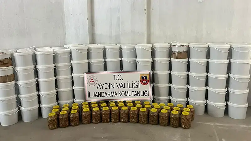 Hijyenik olmayan koşullarda üretilen tonlarca salçaya el konuldu