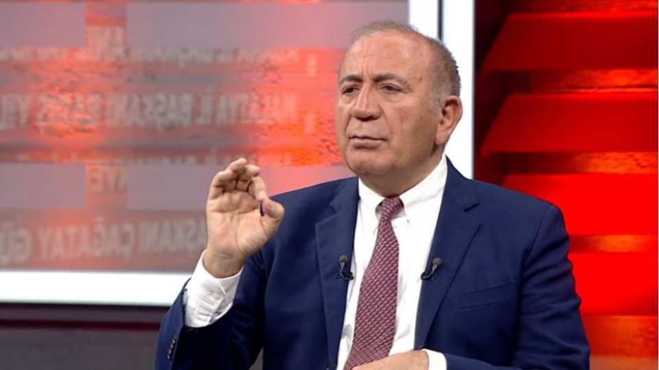 Gürsel Tekin, CHP’de kurultay krizinin altı kişilik heyetle çözülmesini önerdi