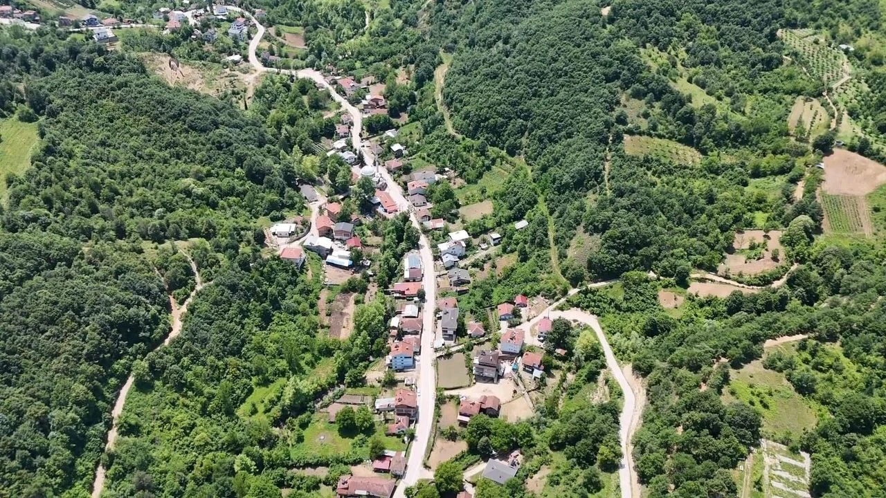 Yol boyu bitmeyen mahalle: Tam 5 bin 200 metre uzunluğunda