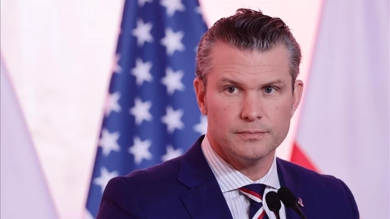 ABD Savunma Bakanı Hegseth: "İran'ı bu gece sert vuracağız"