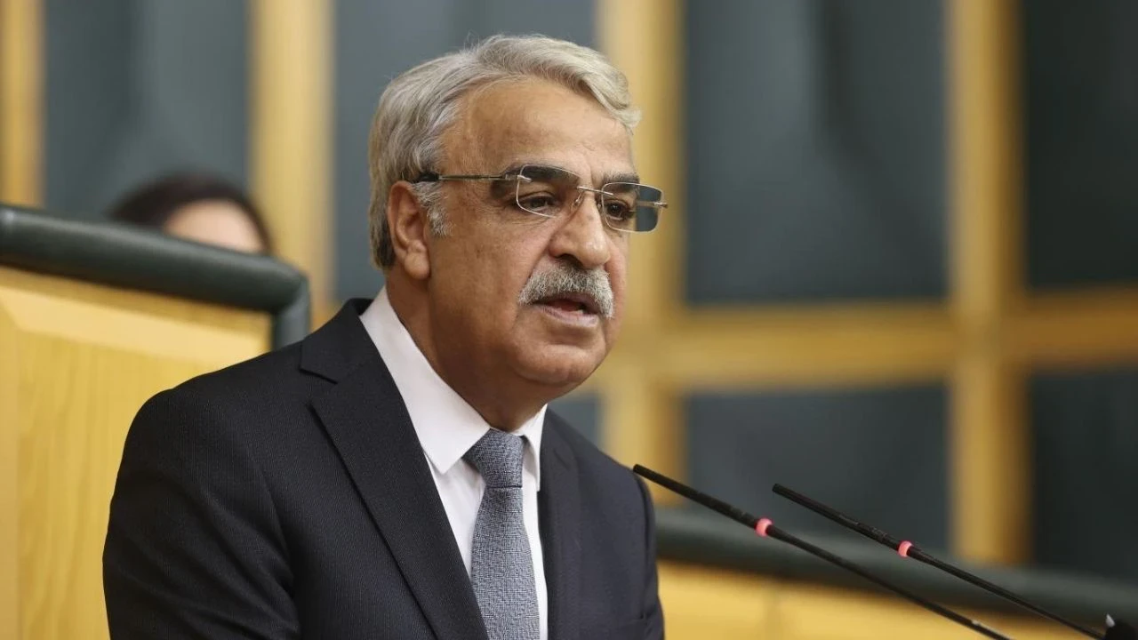 Öcalan’dan üç başlıklı yol haritası: Yasal düzenleme, kurumsallaşma ve rol tanımı