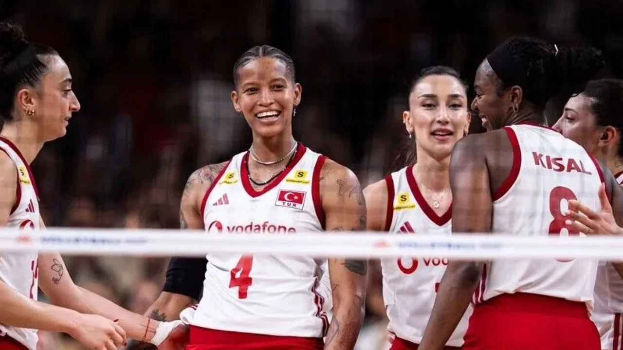 Türkiye Kanada voleybol maçı ne zaman, saat kaçta, hangi kanalda? Filenin Sultanları maçı ne zaman?