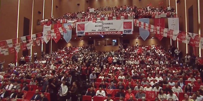 'Parayla figüran' iddialarına Gürsel Tekin'den 'külliyen yalan' tepkisi