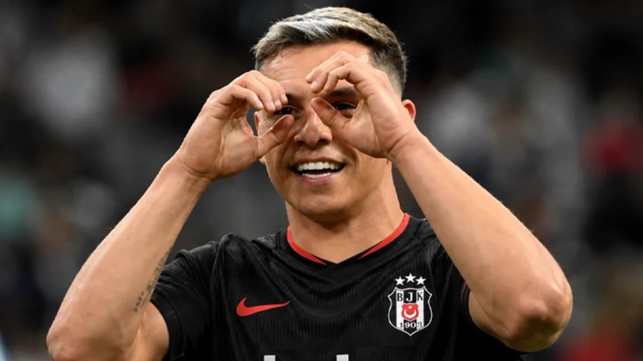 Akşam saatlerinde İstanbul'da! Beşiktaş transferi resmen bildirdi