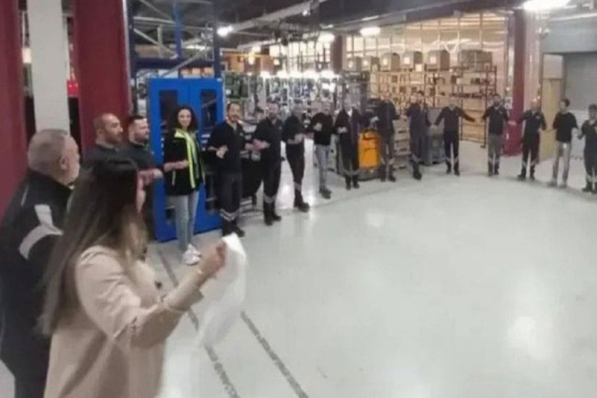 Fabrikada rekor zam: En düşük maaş 153 bin TL'ye çıktı, işçiler halay çekerek kutladı