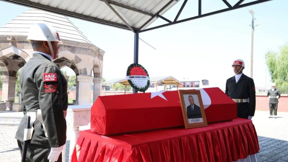 Kıbrıs Gazisi Güngör Erzincan'da toprağa verildi