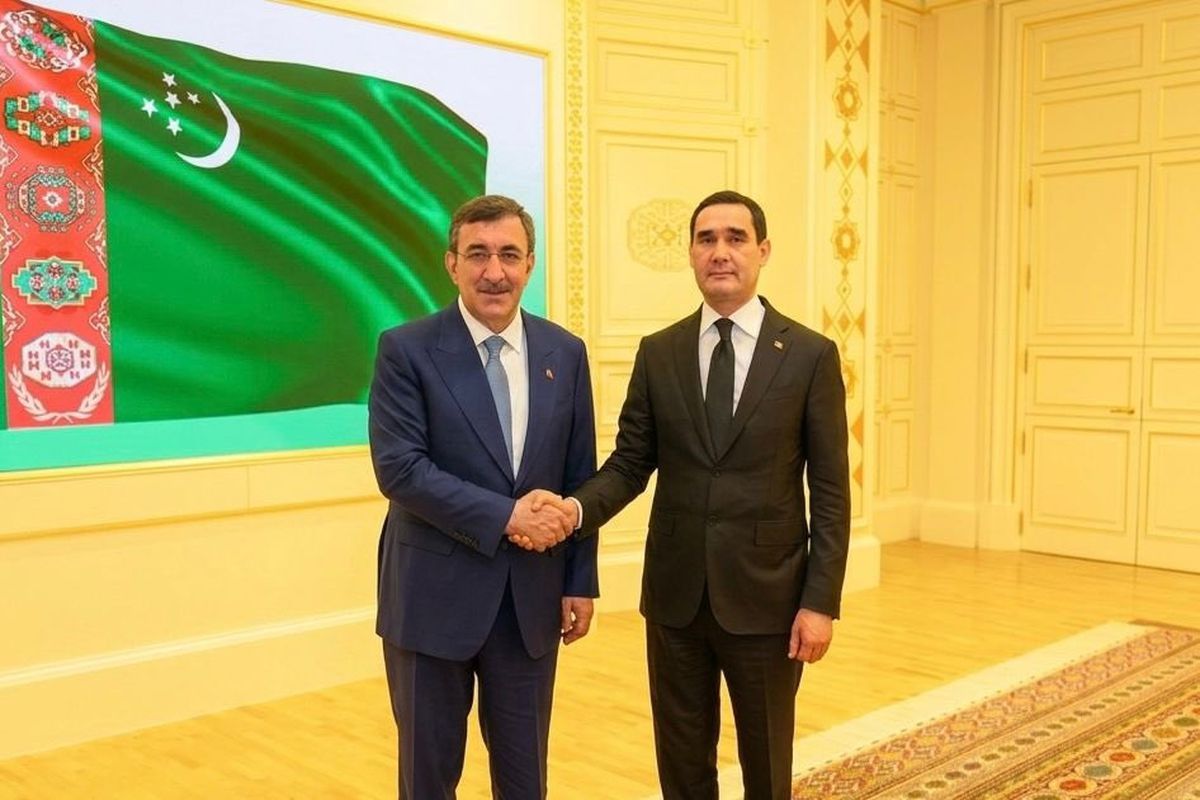 Cumhurbaşkanı Yardımcısı Yılmaz, Türkmenistan Devlet Başkanı Berdimuhamedov ile görüştü