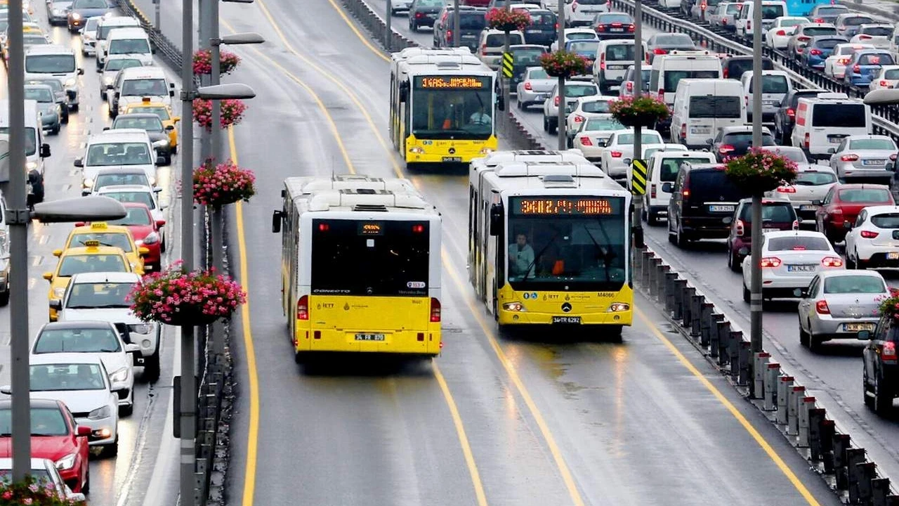 İstanbullular dikkat: Metrobüs güzergah değiştirecek!