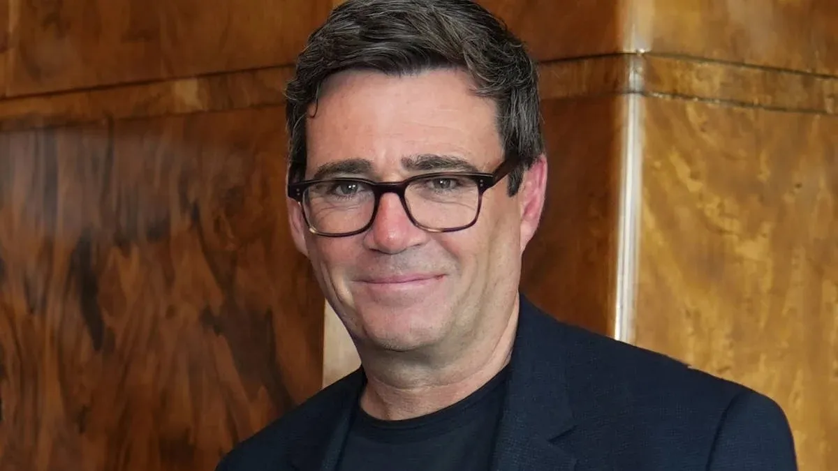 İngiltere'nin yeni Başbakanı Andy Burnham kimdir, hangi partiden?