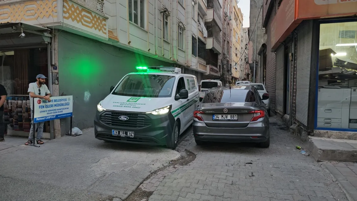 5 çocuk annesinin sır ölümü: Evden gelen ağır koku üzerine…