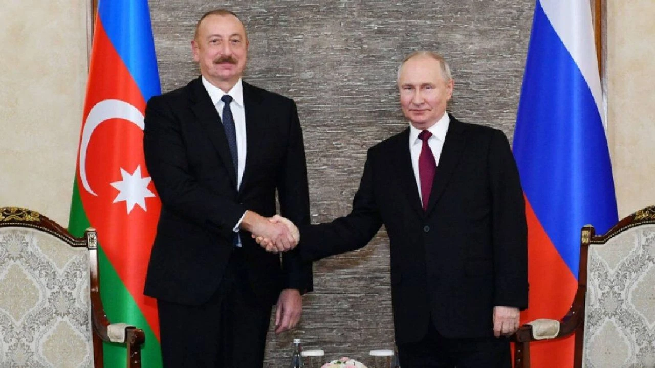 Kremlin duyurdu: Putin ve Aliyev'den telefon görüşmesi