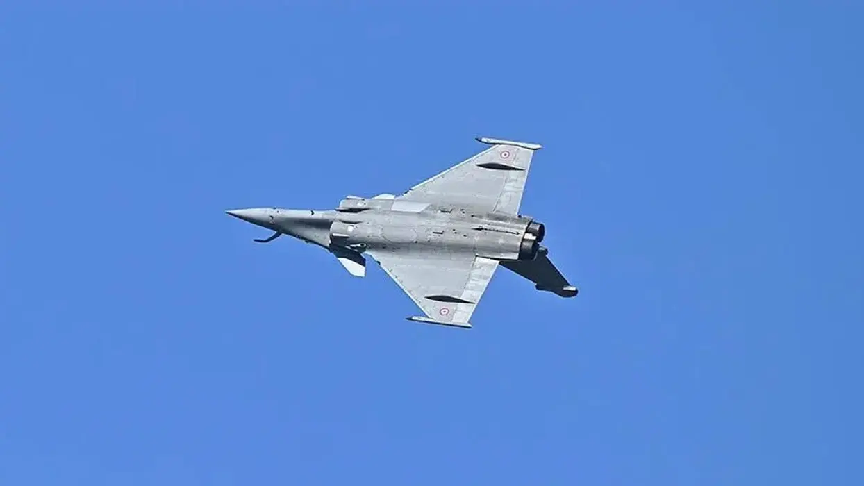 Fransızlar sonunda 'tamam' dedi: 35 adet Rafale savaş uçağı havalimanına geldi