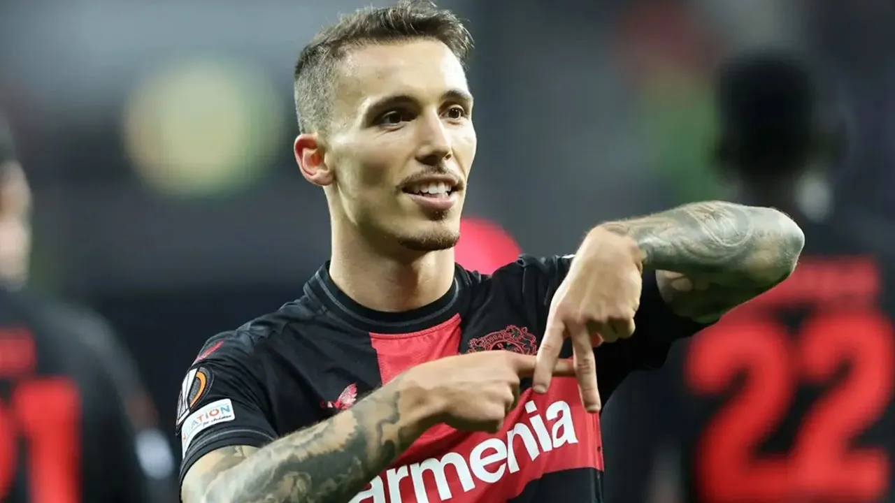 Alejandro Grimaldo imzayı attı: 4 yıllık sözleşme