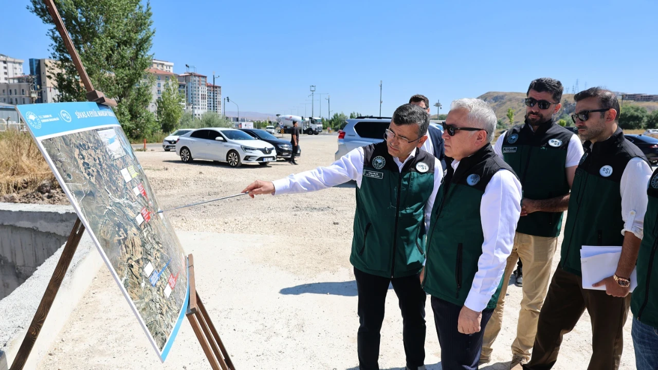 Kızılırmak’ta taşkın riskine karşı temizlik ve ıslah mesaisi