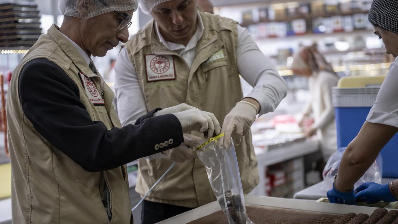 Haziranda gerçekleştirilen gıda denetimlerde 242,8 milyon lira ceza kesildi